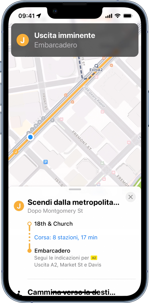 Una mappa che mostra delle indicazioni per i mezzi pubblici e una notifica che avvisa di uscire.