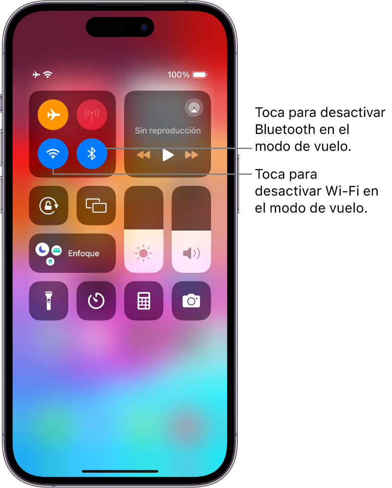 El centro de control del iPhone. En el grupo superior izquierdo de controles se encuentran los botones del modo de vuelo (parte superior izquierda), de Wi-Fi (parte inferior izquierda) y de Bluetooth (parte inferior derecha). El modo de vuelo, Wi-Fi, y Bluetooth están activados. Toca el botón Bluetooth para desactivar el Bluetooth en el modo de vuelo. Toca el botón Wi-Fi para desactivar la red Wi-Fi en el modo de vuelo.