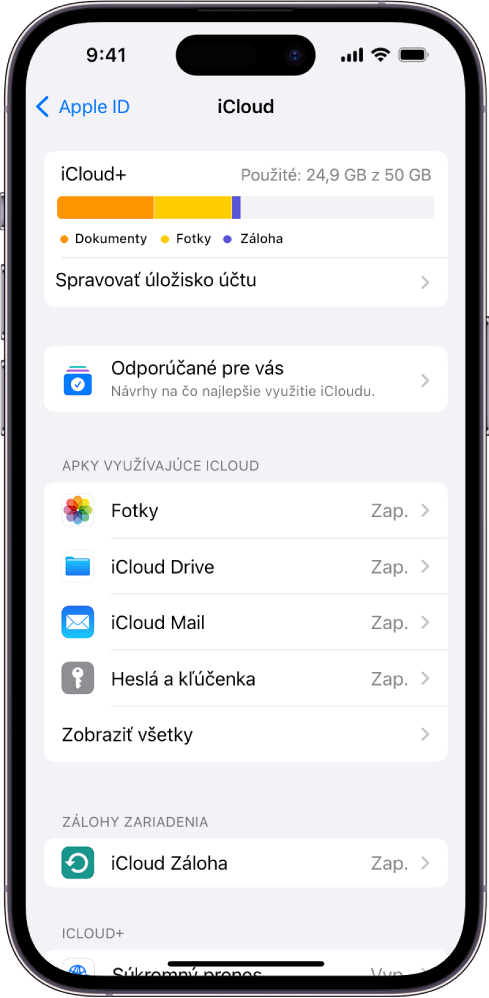 Obrazovka nastavení iCloudu s prehľadom využitia iCloud úložiska a zoznamom funkcií, ktoré je možné s iCloudom používať, napríklad Fotky, iCloud Drive a iCloud záloha.