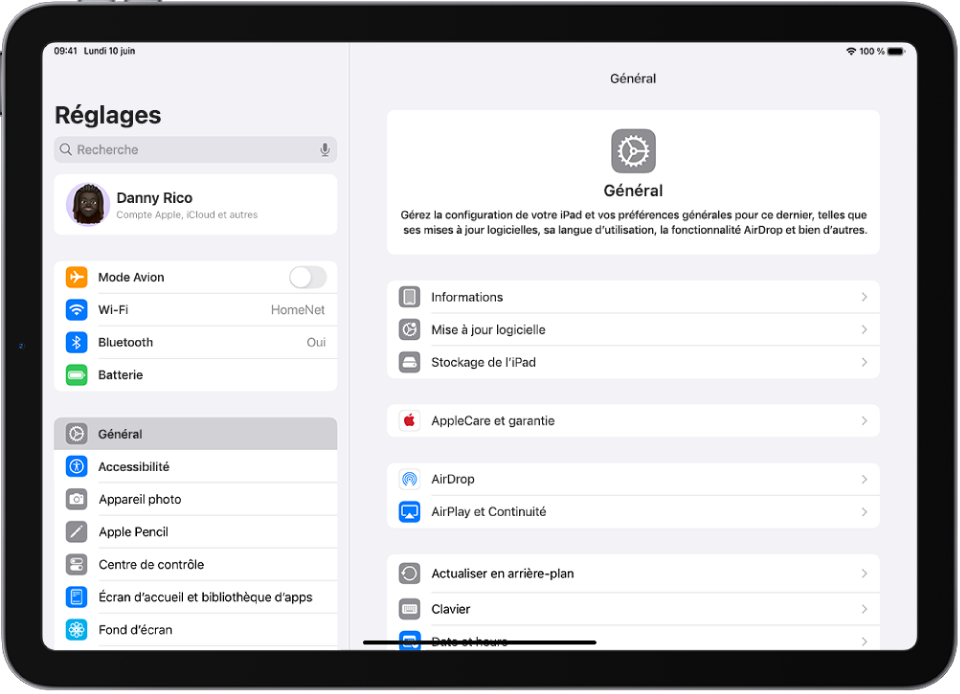 L’écran d’accueil de l’iPad avec plusieurs icônes d’app, notamment l’icône de l’app Réglages, que vous pouvez toucher pour modifier le volume, la luminosité de l’écran et d’autres réglages de votre iPad.