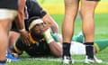 Siya Kolisi celebrates scoring a try against New Zeaand in Cape Town