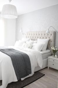 I really like grey at the moment and this room looks sophisticated and relaxing with this simple colour scheme.