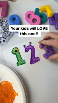 Grab your 123 Find&Fit Puzzle and get stamping with those numbers! Add eyeballs and cute mouths and you have the perfect learning craft for Halloween. Practice counting, number recognition and one to one correspondence.