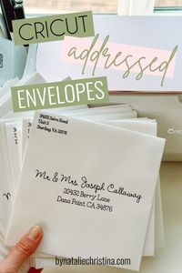 These Cricut addressed wedding envelopes look perfect! Going to do this for my wedding save the date envelopes and wedding invitations. Such a fun Cricut wedding craft! #wedding #savethedate #weddingsavethedate #weddinginvitations #DIYinvitations #christmaswedding #decemberwedding #cricutenvelopes #weddingenvelopes #diyweddings #cricutaddressedenvelopes