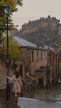 Barbara • Scotland Travel on Instagram: "✨” I’m so glad I live in a world where there are Octobers” ✨Edinburgh Castle, Princes Street Gardens, The Vennel, The Writers’ Museum and The Scott Monument are some of my fave spots to visit in Edinburgh 🍂 . . . . . . . #edinburghlife #edinburghspotlight #edinburghcity #edinburghscotland #shewhowanders #thisisedinburgh #allkindsofmagic #edinburghbloggers #everydaymagic #folklife #folkstory #gloomandglow #momentslikethese #isthelittlethings #witchyvibes