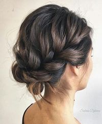 So pretty, I wish i had a full head of hair like that so i can style my hair that way lol...