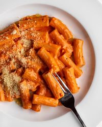 Easy and Delicious Creamy Tomato Pasta Sauce