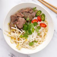 Beef Noodles Soup | One of the best Asian beef noodle soup recipe that you can make the stock/broth from scratch without much hassle. | By Khin's Kitchen