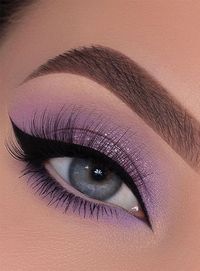 Lilac Vibes Go easy and soft in this lilac vibes. This gorgeous makeup idea features stunning lilac shades with a classic black eyeliner and beautiful...