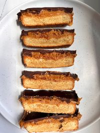 The BEST Gluten-free Twix Bars! - rachLmansfield