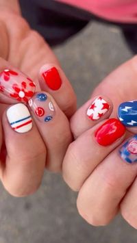 41 Patriotic 4th Of July Nail Ideas - Winky Pink