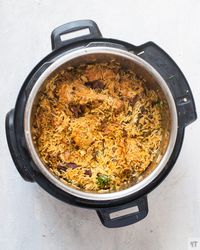 How to make Chicken Biryani in Instant Pot - One Pot Indian Rice recipe