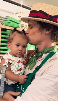 the must adorable picture ever 🥹💖💗 Matthew Gray Gubler book tour mgg criminal minds dr spencer reid