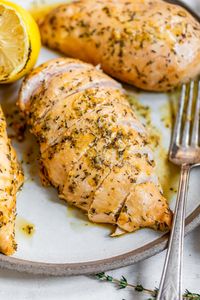 How to make the best EASY chicken marinade. This chicken marinade is perfect for grilling and baking. You can use it for chicken breasts, chicken thighs, or chicken tenders. Healthy, simple, and makes JUICY, tender, flavorful chicken every time.