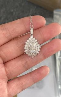 We made this beautiful piece using vvs1 quality moissanite and finnest quality sterling silver