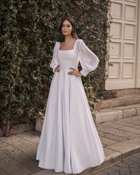 white satin skirt!  for a wedding dress. It is possible to add pockets to the skirt, send a message if you are interested. After payment, the following measurements must be sent waist   height   Length from waist to floor Length from waist to floor including bridal shoes **I will be happy to answer any question**