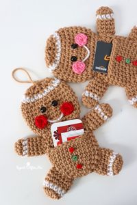 Crochet Gingerbread Man Gift Card Holder - Repeat Crafter Me