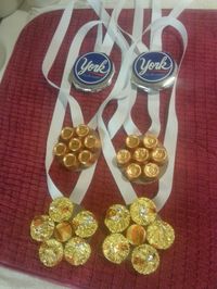 Olympic medal idea for those with a sweet tooth <3 #candy #olympic #medals