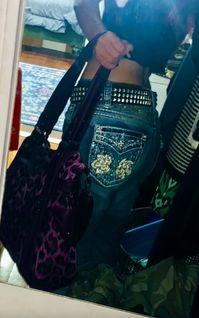 i love miss me jeans and studded belts <3