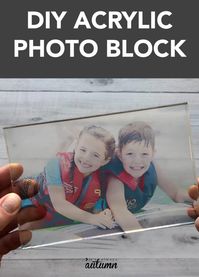 You can make this cute acrylic photo block in about ten minutes! Easy handmade gift. #itsalwaysautumn #photoblock #acrylicphoto #diygift