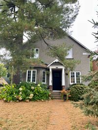 A charming house in Saint-Anne-de-Bellevue. #house #home #montreal #canada #cozyhome #cozy