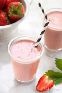 Vegan Strawberries & Creme Milkshake :: Healthy Vegan with Colleen Holland