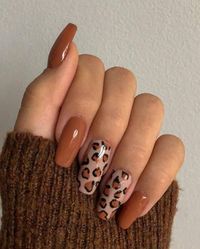 22 Trendy Brown Nails You'll Want To Get Immediately 10