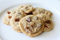 Naughty Carbs: Chocolate Chip Pecan Cookies (Low Carb)