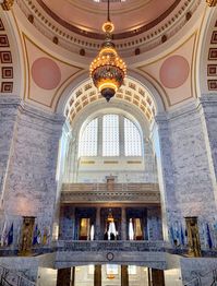 Anna Osgoodby Life + Biz :: Travel Guide For Visiting Olympia, Washington | Day Trip to Olympia, WA | Things to do in the Washington State Capital