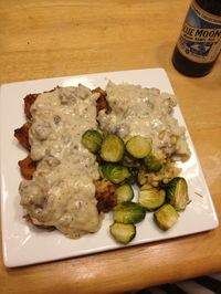 Sausage Gravy Is there anything better then some good sausage gravy? Its requested so often by my family. It makes the house smell good...