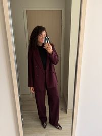 Looking for a burgundy outfit idea? Try this suit from Target! Can be dressed up or down making it a perfect addition to your fall capsule wardrobe 2024.