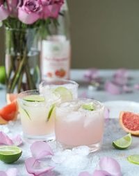 Grapefruit Lime Spritzer. (a mocktail!) - How Sweet Eats