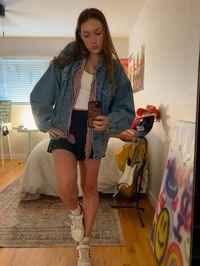 Jean jacket outfit inspo