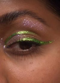 #glitter #eyemakeuptutorial #eyeshadow