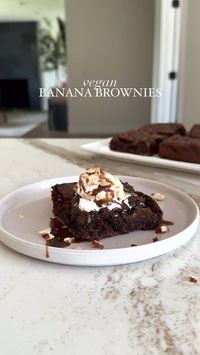 If you have any spotty bananas, then I highly encourage you to make these Vegan Banana Brownies. These vegan and gluten free brownies are secretly healthy! I love to enjoy mine with cool whip, dairy free caramel and hazelnuts for the perfect brownies sundae.