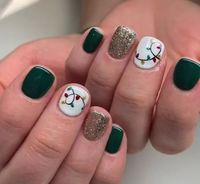 45 Christmas Nail Ideas To Try This Holiday Season - Be Centsational