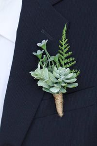 This succulent boutonniere for the groom flower and prom flower is made of greenery and flowers. Perfectly complements your individual look. It can also complement the boho or rustic style. Flowers and greens are fake. Size 3,5 inches (9 cm) Pin Brooch Clip Welcome to my store! Other colors are available on request. Boutonnieres available: https://www.etsy.com/shop/MartaShishkovaDesign?ref=seller-platform-mcnav§ion_id=28546029 Boutonnieres to order: https://www.etsy.com/shop/MartaShishkovaDesign