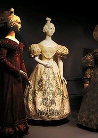 1830s gowns | 1830 ball gown