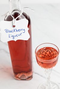 Easy Homemade Créme de Mure Blackberry Liqueur