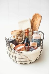 Gorgeous Gift Baskets So Easy to Copy, It's Ridiculous