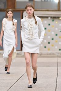 Chanel Resort 2025 Collection | Vogue