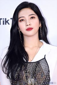 Joy red velvet