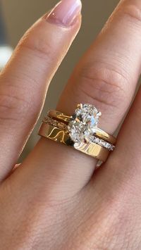 Featuredour mesmerising Luise Ring is paired with The Classic Statement Ring and The Greta Ring to create a modernyet timelessring stackTaking centre stageThe Luise Ring boasts a mesmerising 2.00ct Oval Cut Cultured Diamondand is set in a timeless 18k Yellow Goldbasket setting.