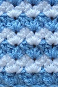 Free Cluster V-Stitch Tutorial - Crochet 'n' Create