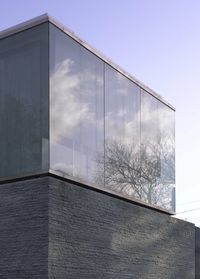 Níall McLaughlin Architects- Glass window to look out onto the environment. In my design this will parially be underwaer, and partially behind a waer fall o create a main focus