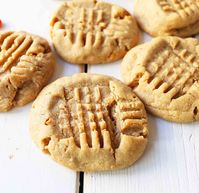 How to make the perfect soft and chewy peanut butter cookies. Tips and tricks for making the best peanut butter cookies. You will love this recipe!