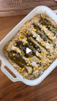 Paulina Marcos on Instagram: "CHILES CON QUESO SOBRE ARROZ CREMOSO
Esta receta es un clásico mexicano una mezcla de los mejores ingredientes. Arroz, chile, queso y crema. Sin duda de mis guarniciones preferidas.

Ingredientes:
 - 1 1/2 taza de arroz blanco @calidadbuenooficial 
 - 220 g elote amarillo
 - 1/2 taza media crema
 - 2 chiles anaheim
 - queso panela y mozzarella (el necesario)
 - 3 tazas de agua o caldo
 - 1 cda sal
 - 1/3 cda orégano
 - 2 dientes de ajo
 - 1/4 cebolla blanca
 - 1 cda aceite de aguacate (o de tu preferencia)

Esta es una de esas recetas que no puede faltar en tu cocina, queda... ¡uff, buenísimo!
.
.
.
.
#publicidad #calidadbueno #uffbuenisimo #arroz #cremoso #chiles #cocinamexicana #guarnicion #rice #chilerelleno #panela #cremoso"