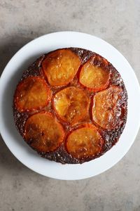 upside down persimmon cake - Cardamom and Tea