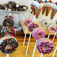 Doughnut Cake Pops