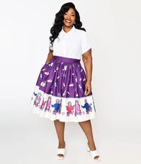 This plus size 1950s style swing skirt, in collaboration with The Golden Girls, is crafted in an eggplant purple woven fabric boasting a print of Dorothy, Blanche, Sophia, and Rose’s accessories and a border print of the girls themselves.